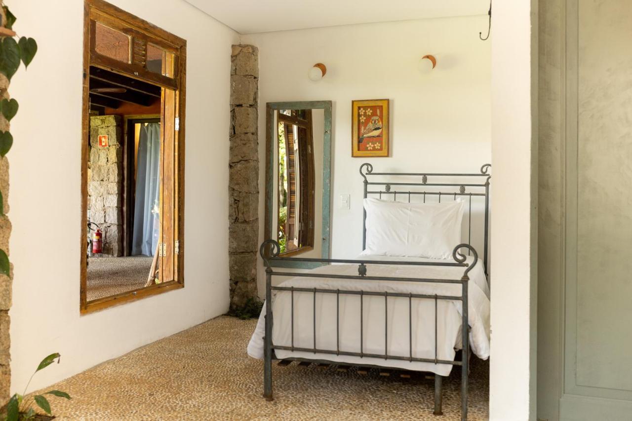 Feiticeira Guesthouse Ілябела Екстер'єр фото